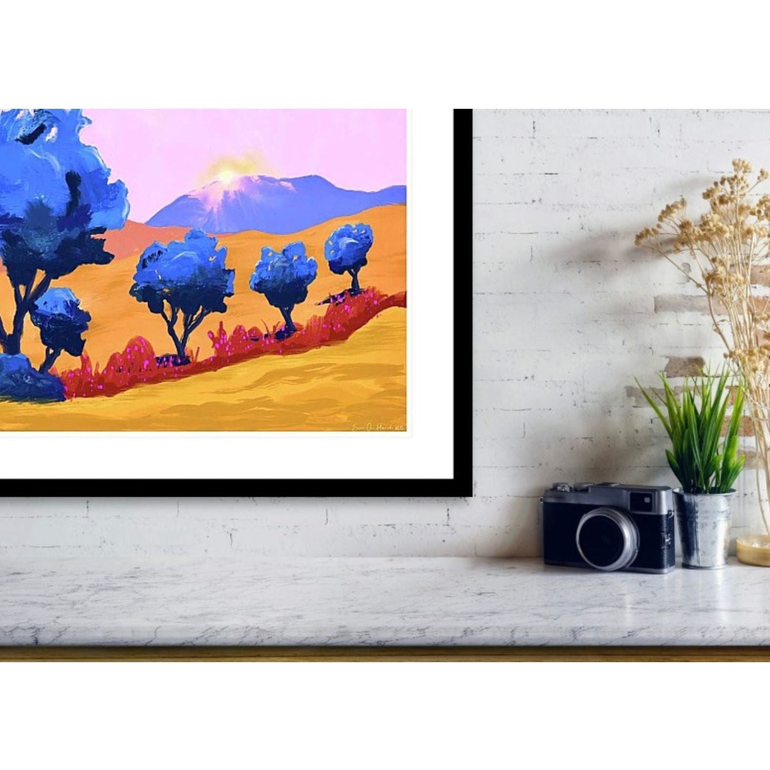 Drømmende Elvedal: Blå Trær og Enegulbrune Åser - HareideART