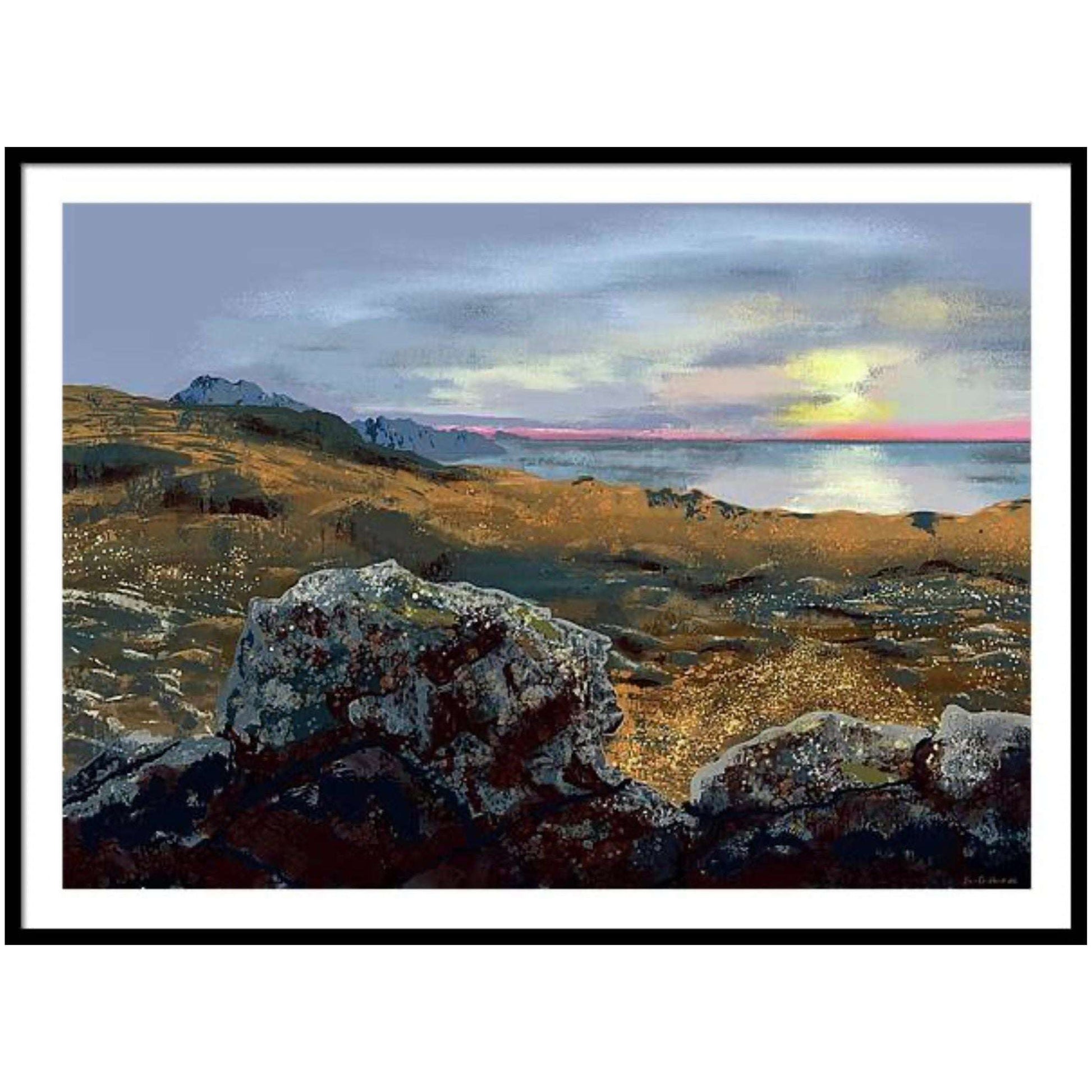 Solnedgang i nord – dramatisk arktisk solnedgang med gloende himmel over nordnorsk landskap, kunstprint av HareideART