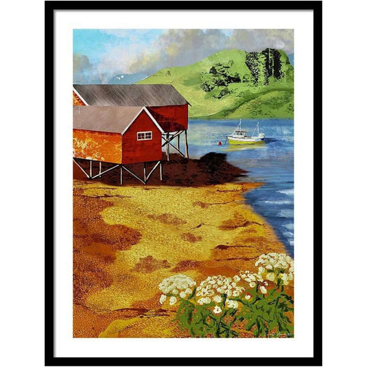 To båthus og en båt – stemningsfull kystscene med røde naust ved rolig fjordvann, kunstprint av HareideART