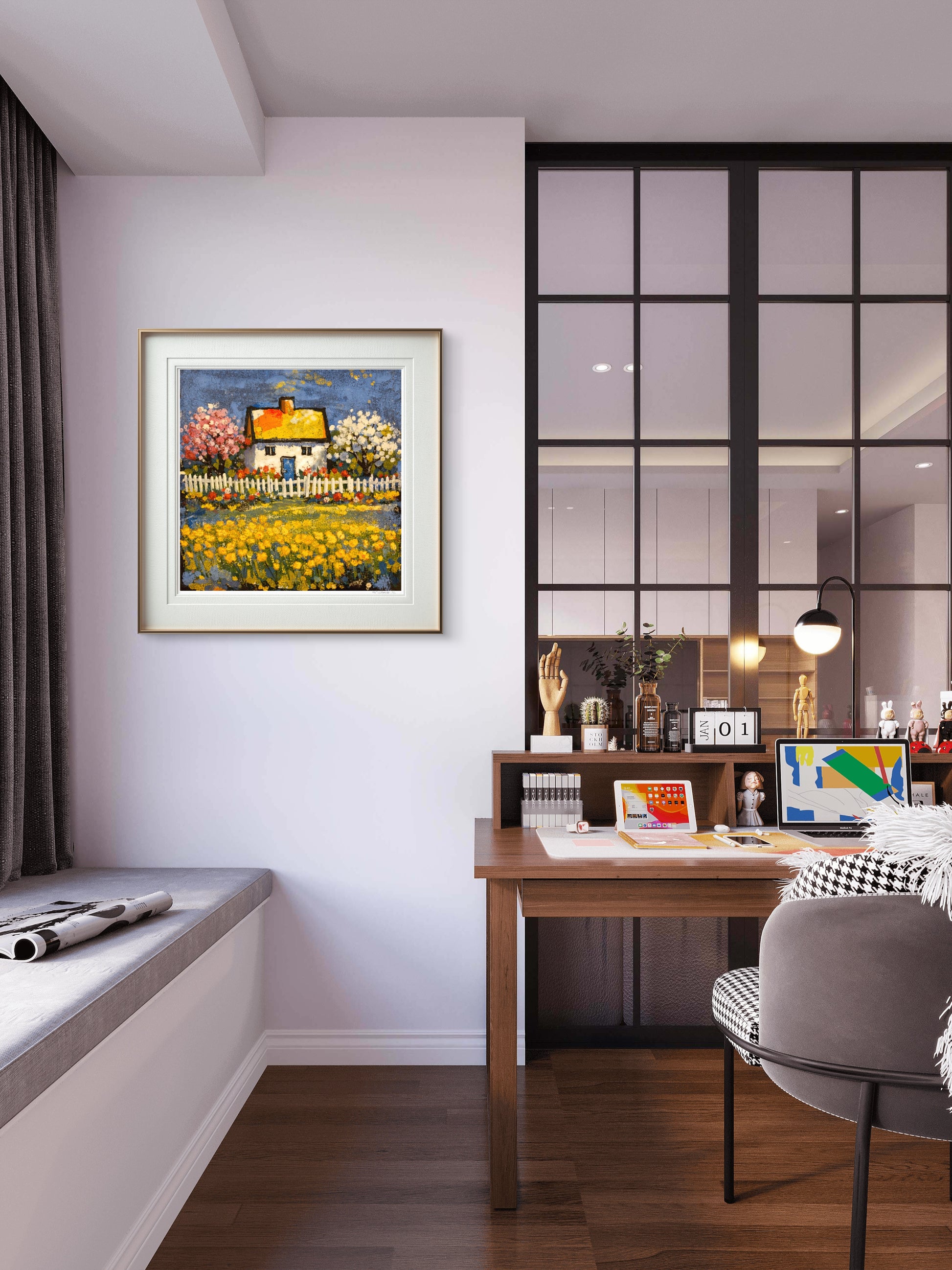 Et hvitt hus i hagen hvor det står omkranset med frukttrær