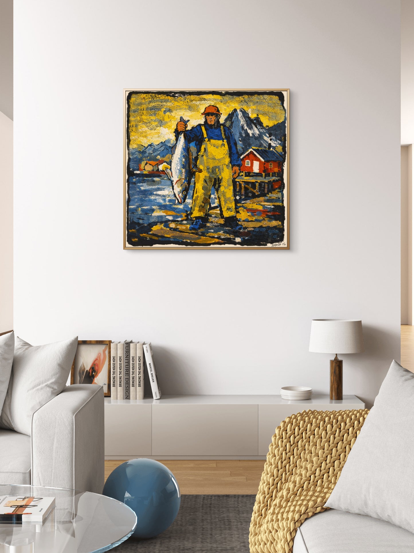 Den største fangsten holdes opp. 