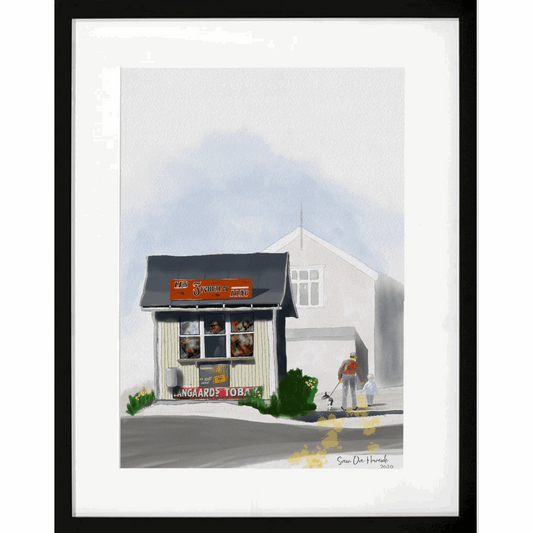 Groth-kiosken Narvik – historisk kioskillustrasjon med nostalgisk bystemning og sterk lokal identitet, kunstprint av HareideART