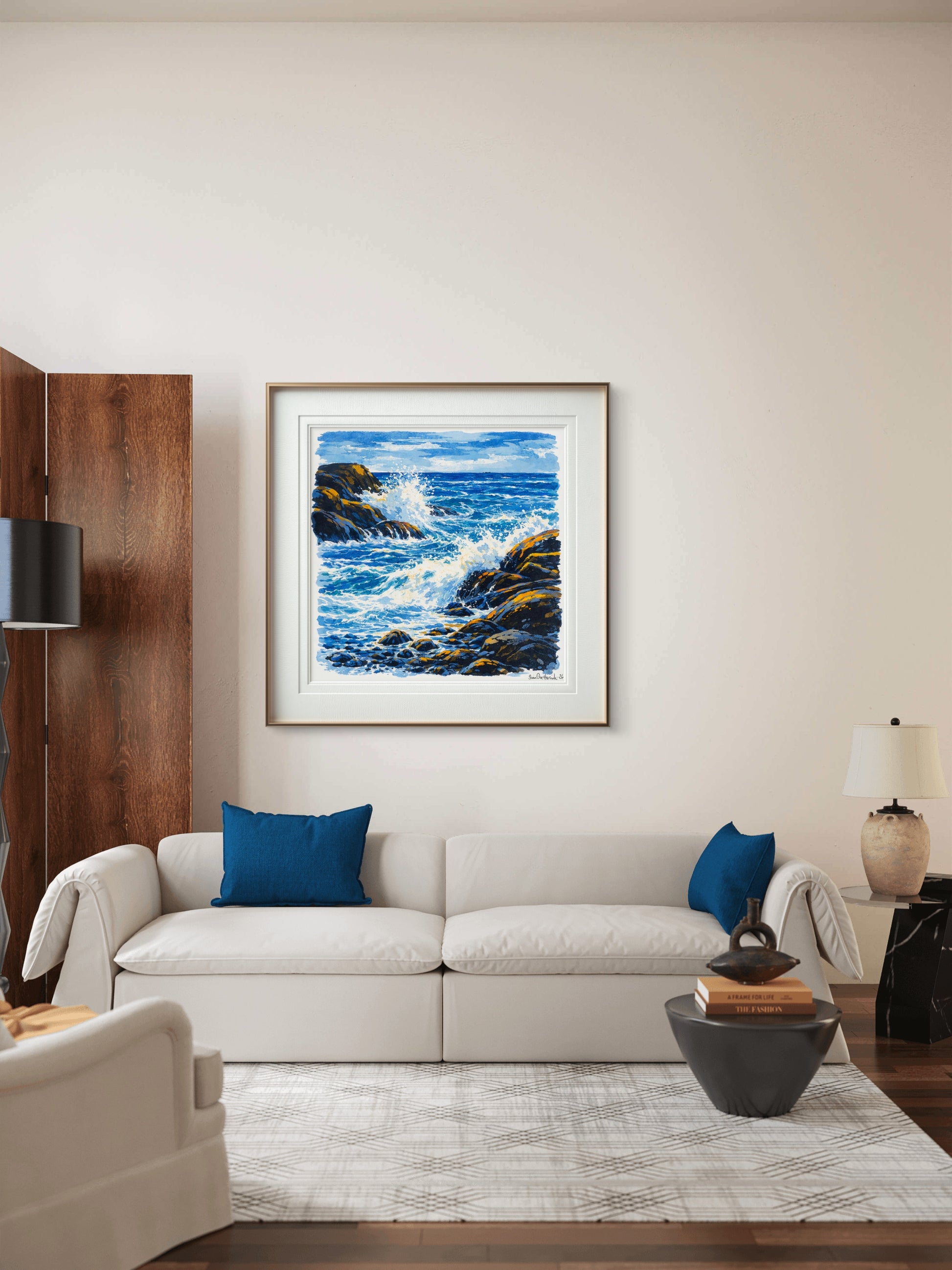 Sjøsprøyt mot land i ramme