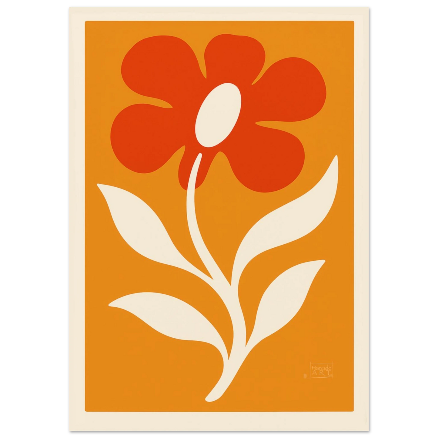 Kunsttrykk av en stor oransje og rød blomst med retroinspirert stil mot en solfylt, lys bakgrunn