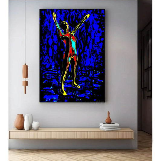 Lift Me Up i sort ramme – kraftfull figurativ kunst med dynamisk kvinneskikkelse mot blå bakgrunn, giclée print av HareideART
