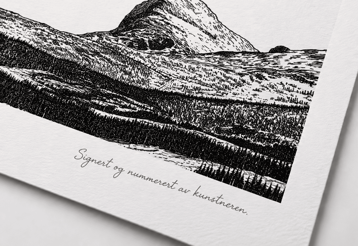 Tøttatoppen Ink Drawing – blekktegning av fjelltoppen over Narvik, papir og signatur