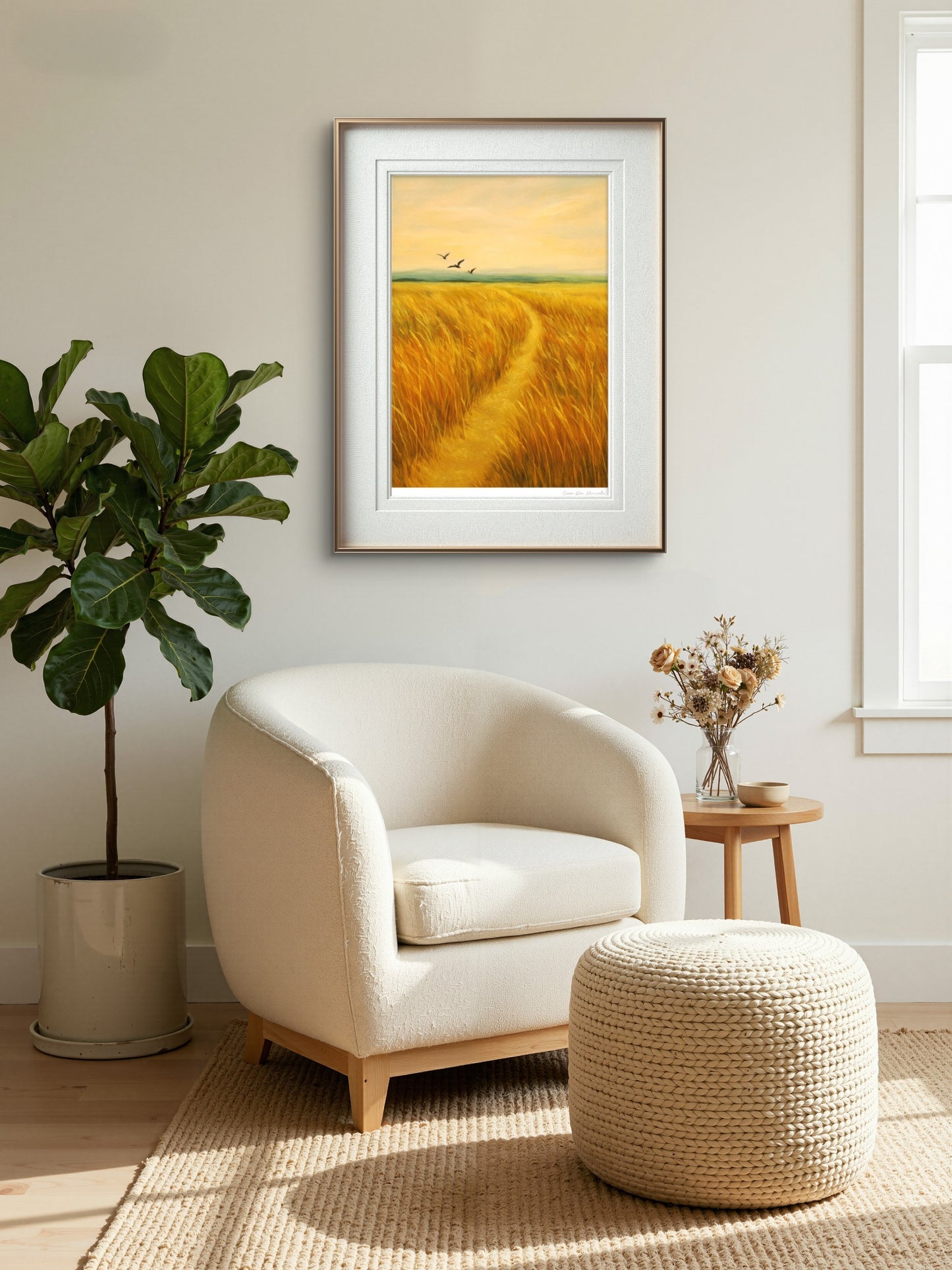 Abstrakt kunstprint av kornåker i gylne sommertoner med fugler og himmel. HareideART