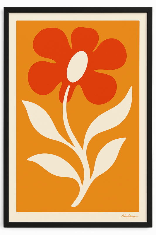 Sommerblomst – stor oransje og rød blomst i retroinspirert stil mot lys og solfyllt bakgrunn, kunstprint av HareideART