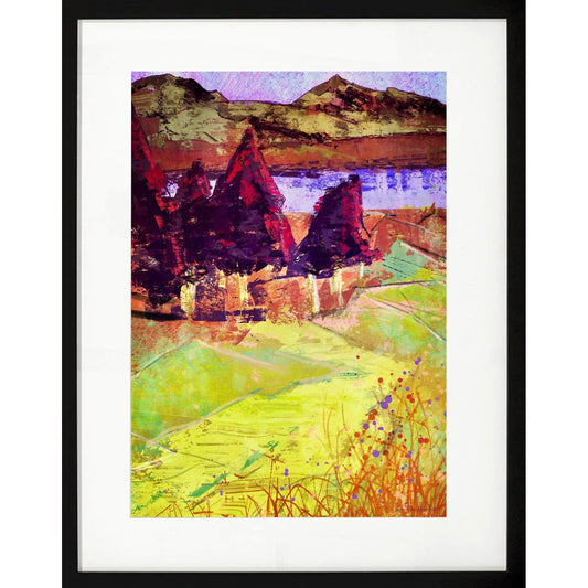 Abstrakt naturlandskap med rødlig-gylne furutrær ved sjøen og majestetisk fjellkjede i bakgrunnen – varm og innbydende atmosfære, digitalt print av HareideART